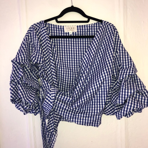 NWOT puff sleeve gingham wrap top, medium - Picture 3 of 7